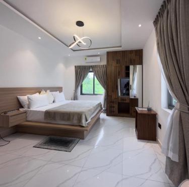 Luxury Double Bed Suite at THE HIDDEN DOMUS I Anomabo Suite in Accra