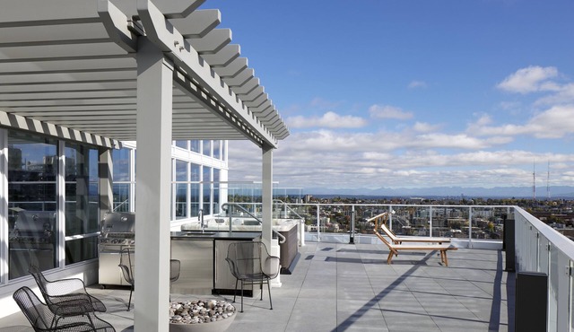 Luxury Lake Union Penthouse with Iconic Space Needle Views & Hot Tub Retreat