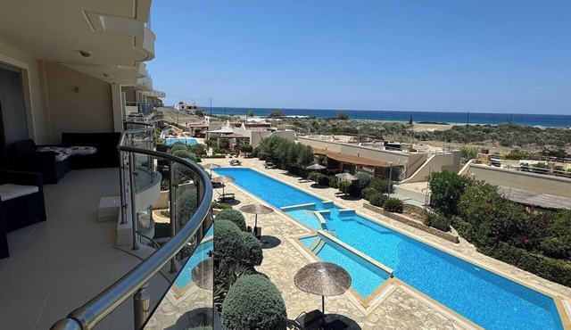 Luxury Loft,Pools, Sea Views,100SQM! in Makry Gialos