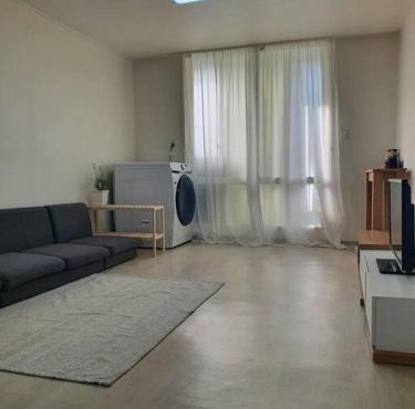 Maru house Tranquil and Airy Space for Long or Short Stays in Nowon 2 qeen bed, near market, air-conditioner, Samsung TV in Seoul