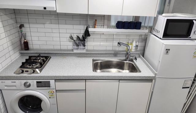Middle option two-room, Exclusive use public transportation 5 minutes away in Seoul