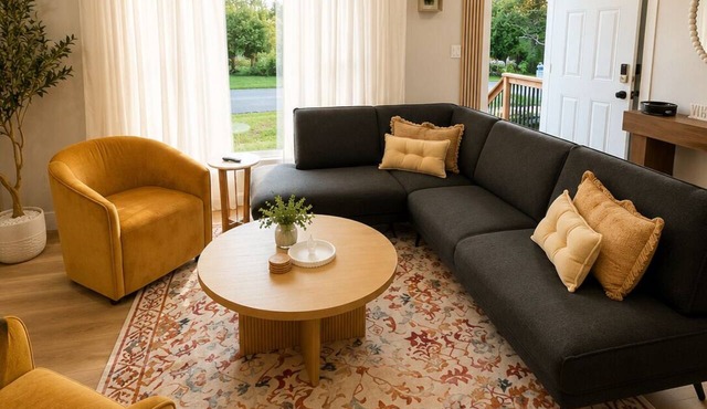 Modern 3BR | EV Charging | 5 Mins to Halifax Airport | 25 Minutes to Dartmouth in Enfield