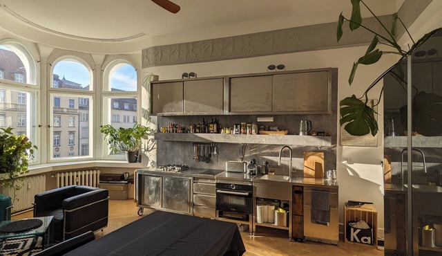 Modern meets Classic - warm & cozy stay 2 min from Volkspark Wilmersdorf in Berlin