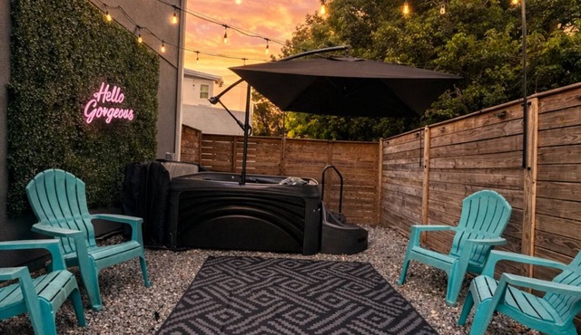 Modern Zen. Private Studio & Hot tub in the heart of downtown Orlando in Orlando