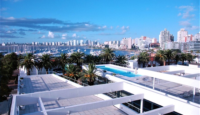MODERNO, COMODO & SEGURO vive Punta Día & Noche! in Punta del Este
