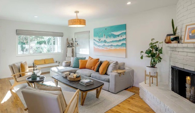 Monterey Bay Home w/Hot Tub Near Beaches & Golf in Seaside