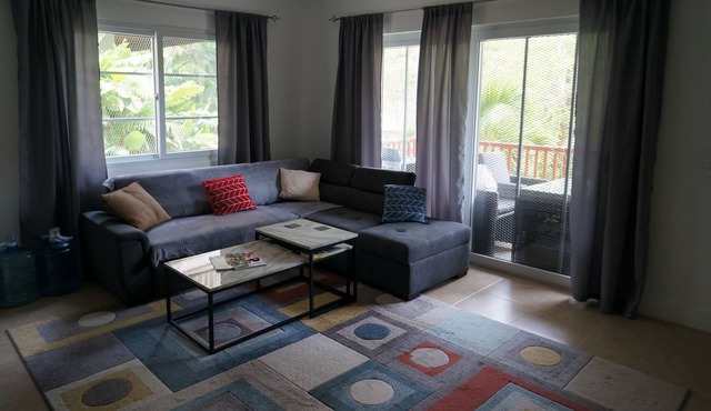 New condo 7 min to the beach in hearth of west end in West End