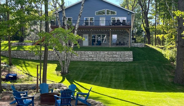 New Construction Lake House w/Private Beach on Knife Lake w/Pontoon Rental in Mora