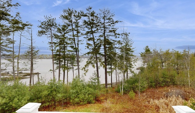 New Riverfront Condo in Sheepscot Harbour - Walk to Famed Seafood Eatery in Edgecomb