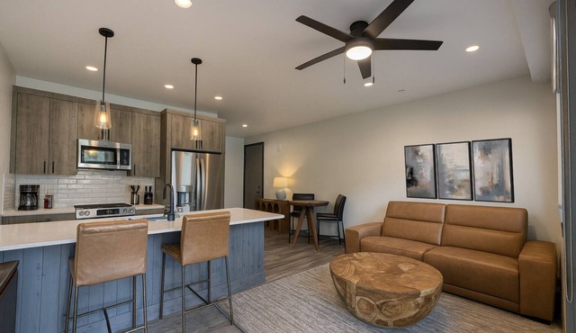 NEW Romantic 1 Bed/1 Bath Getaway Across From Purgatory Resort in Durango