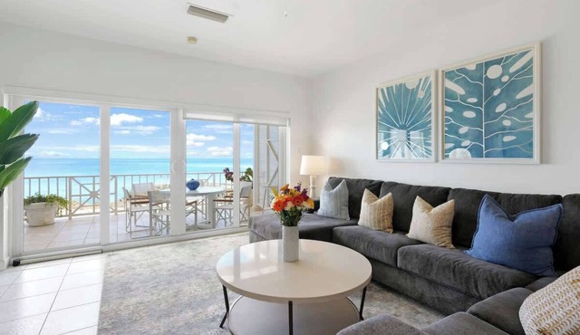 Ocean View 3 BR & Pool - Coconut Bay Villas #122 in West Bay