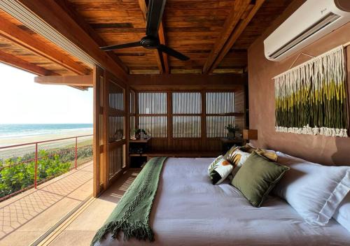 Oceanfront Villa in Puerto Escondido, exclusive, Spectacular sunsets! in Puerto Escondido