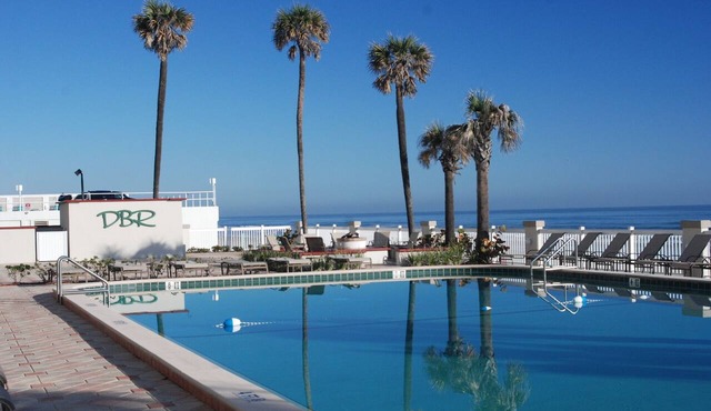 Oceanview | Private Balcony | 11th Floor | Pool