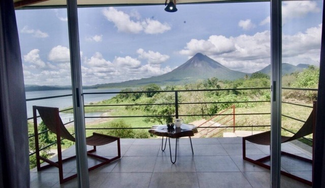 Papaya Bungalow #2. Breathtaking Lake & Volcano Views.