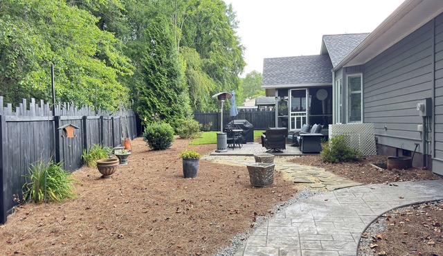 Peaceful, newly renovated 3 bedroom home located near the Blue Ridge Mountains in Hendersonville