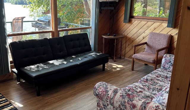 Portage Lodge - Cabin #5 (4 people) - Kenora, Ontario, Canada