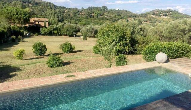 Porto Ercole, Tuscany Coast: Classic Charm in Fabulous 18th c. Farmhouse now Chic Designer Villa w P in Porto Ercole