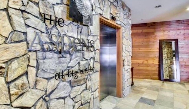 Premier Ski-in/Ski-Out Condo at The Aspens - Big White Ski Resort H885185266 in Beaverdell