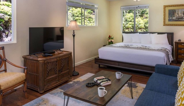 Private Updated Studio Close to Volcanoes National Park in Volcano