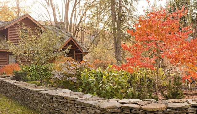 Private Waterfront Log Home on the Delaware River - Upstate Catskills in Narrowsburg