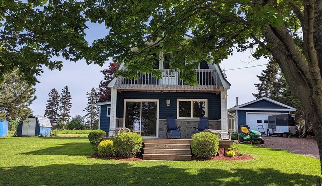 Quiet Riverview Location Close to Mill River Golfing, Beaches & Shopping in O'Leary