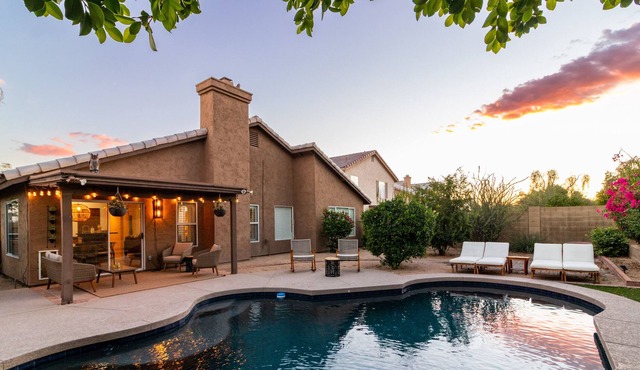 Renee Getaway by Parsons Villas | Heated Pool, Private yard, Grill in Phoenix