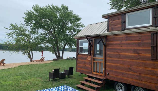 Riverbottom - Tiny Home 2 in Bellevue