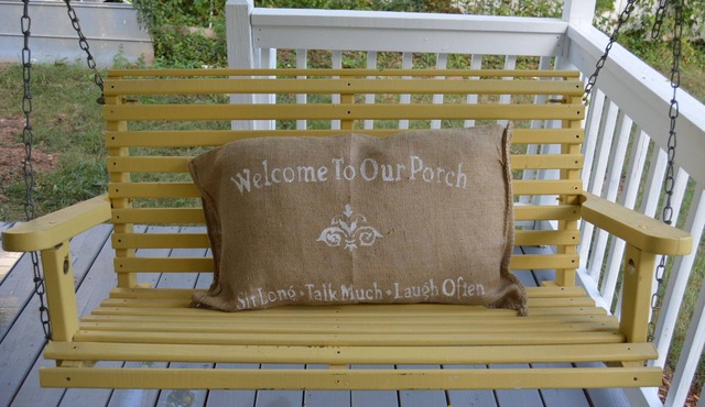 Robena's Place; Just 7 miles to Biltmore House or Downtown Asheville. in Asheville