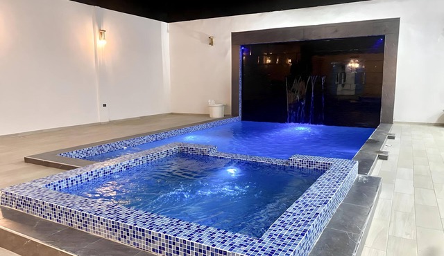 SD 14BR Welcome Party Villas II & III in Santo Domingo