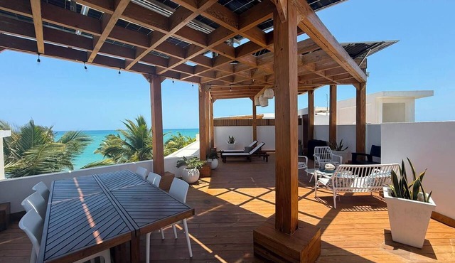 Seawinds Cabarete Beachfront Penthouse, Stunning Balcony Views, Sleeps 6