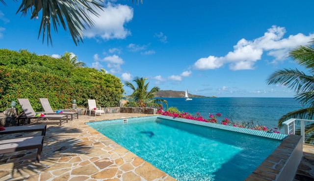 Secluded Oceanfront Caribbean Vacation Villa on Leverick Bay.