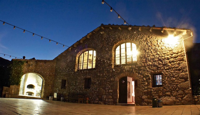 Self catering Poble Rural Puigarnau-Pubilló for 6 people in Canalda