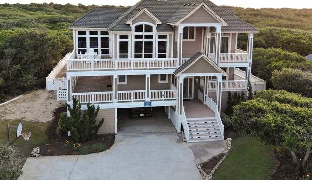 Semi-Oceanfront Estate in Corolla, NC—Just a 2-minute walk to the beach! in Corolla