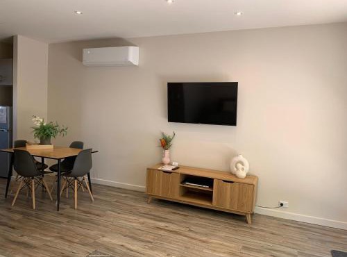 Shepparton Lakeside Serviced Apartment in Shepparton