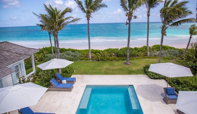 Sitting Pretty - Private Beachfront Retreat Fully Staffed with Chef in Dunmore Town