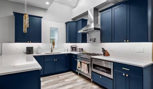 Spacious 5-bedroom house in cool Denver Downtown in Denver