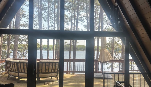 Spacious 5-bedroom A frame cabin with AC, on a 5 lake chain in Eagle River in Eagle River