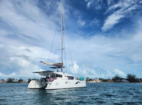 Spacious 52 ft Catamaran for Dockside Stay in Key West