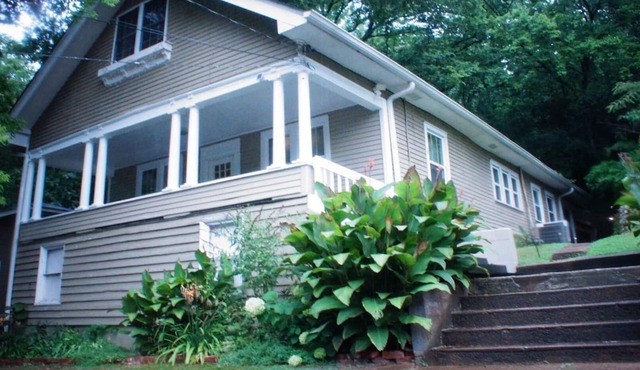 Spacious North Shore Bungalow @ Coolidge Park in Chattanooga