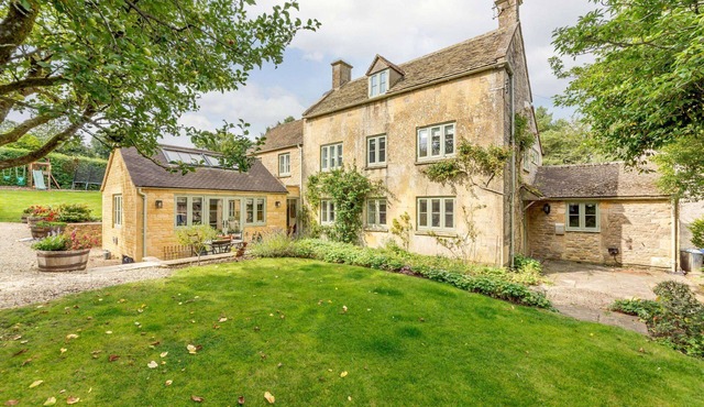 Spacious pet friendly property in the Cotswolds - Laurel Tree Cottage in Guiting Power