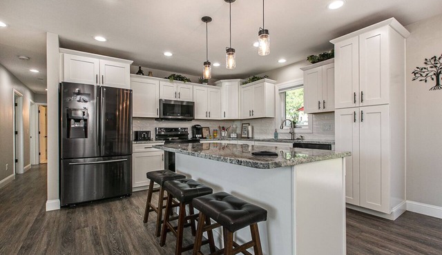 Spacious Updated Home within Minutes to Shopping & Restaurants!