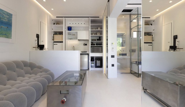 Spetses studio·Modern studio in the heart of Old P in Spetses