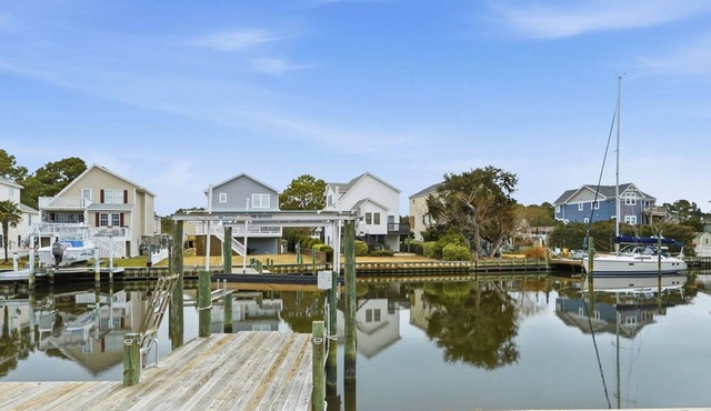 Starfish Hideaway - Waterfront Getaway in Kill Devil Hills