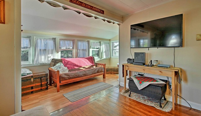 Steps to Cape Cod Canal: Pet-Friendly Home in Buzzards Bay