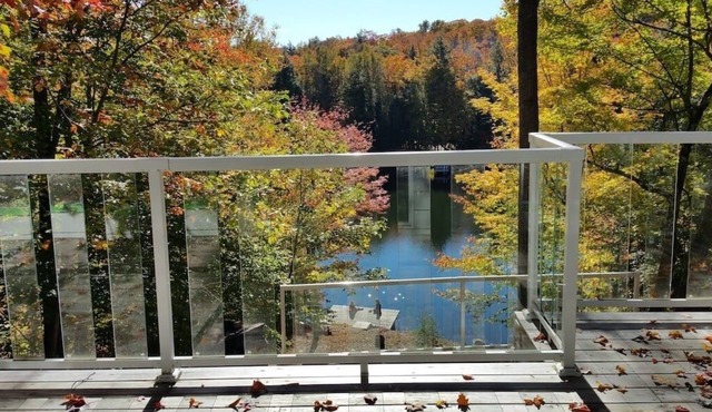 Summit Cottage on Kawagama Lake, Jul/Aug: weekly booking only (Sat. - Sat.) in Algonquin Highlands