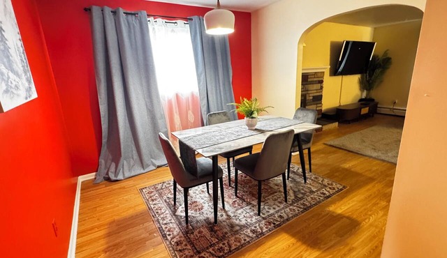 Summit Nest A spacious cozy apartment for your comfort and relaxation in Saint John