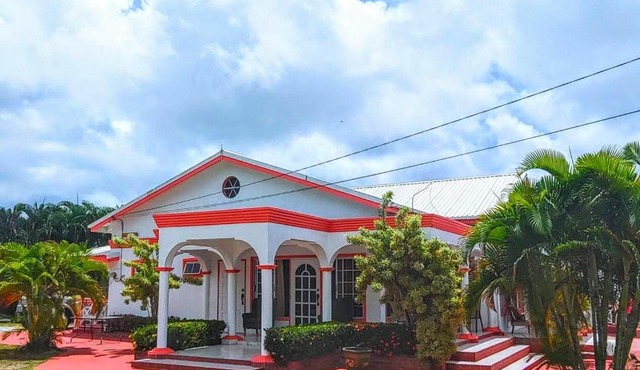 Sunny Palm Villas in Laborie