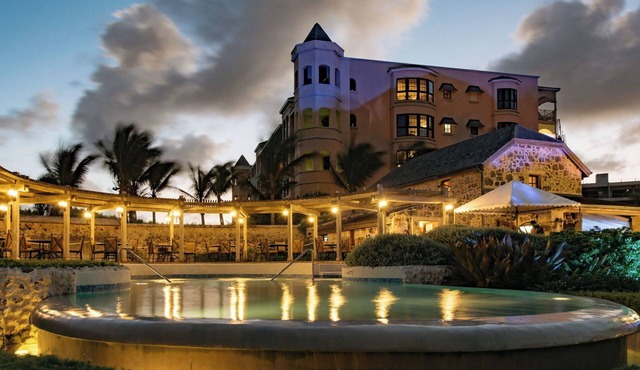 The Crane Resort 2BR+3Bth. Ocean View. plunge pool Kitchen+LivingRoom Sleep 6