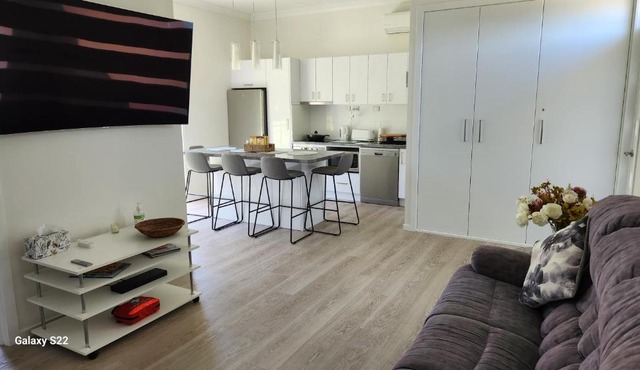 Tranquil Bush Setting Apartment Hobart 2 Bedroom and pet friendly in Risdon