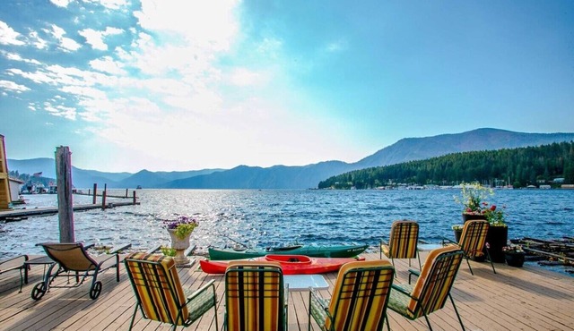 Tranquil Waters Float Home in Bayview